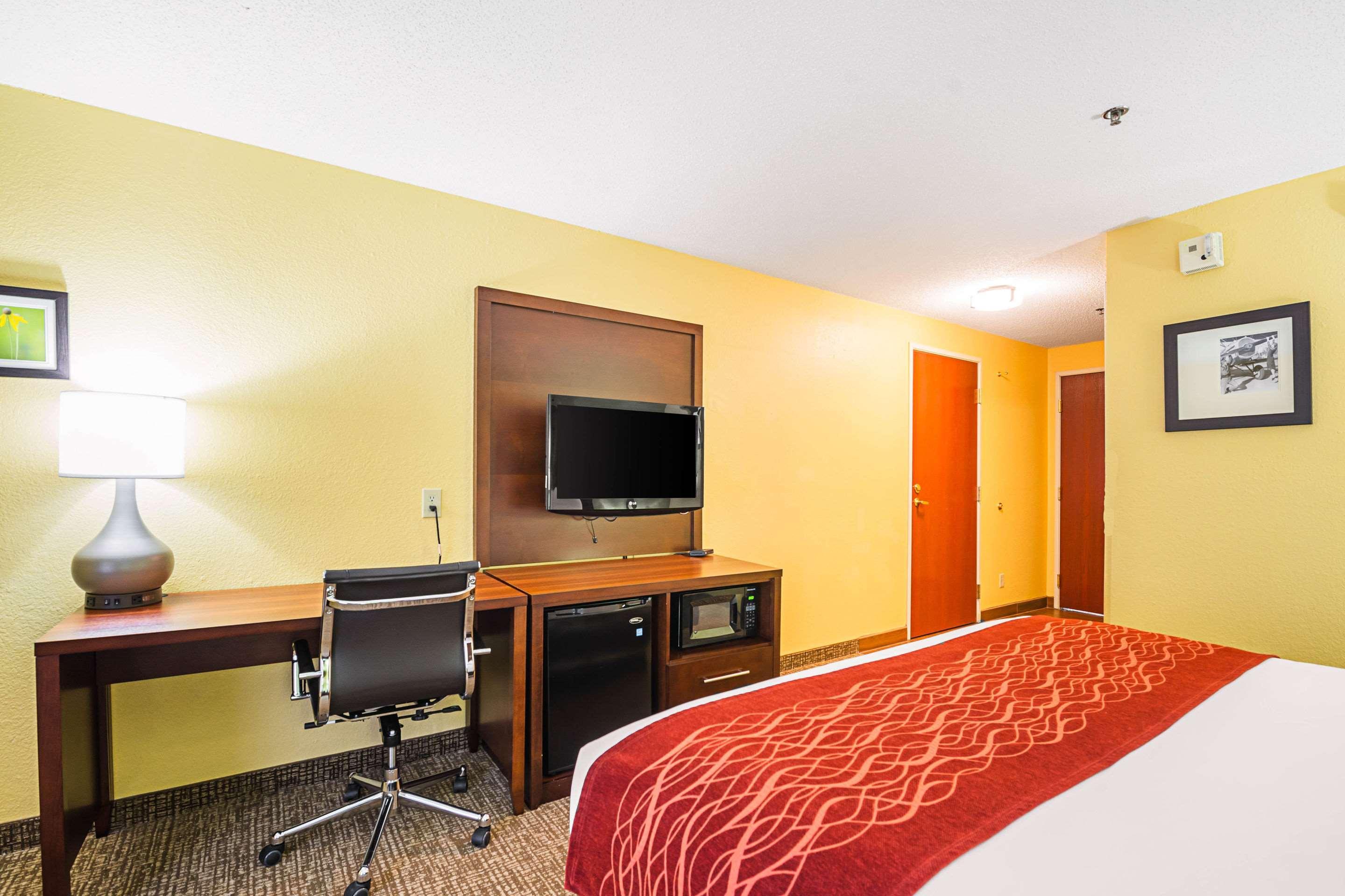 Comfort Inn & Suites Dayton Englewood Eksteriør bilde